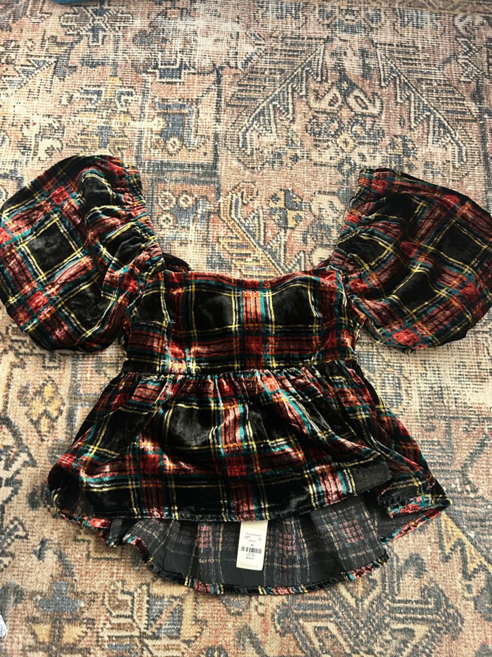 Francesca's Collections Black Red Plaid Velvet Puff-Sleeve Peplum Top